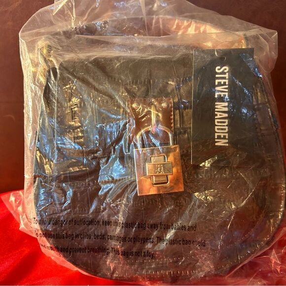 Steve Madden brown faux croc crossbody. New with tags! - Picture 4 of 7